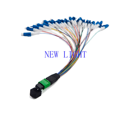 Colores bajos del diámetro 12 del cable de fribra óptica SM 0.9m m de la pérdida de inserción MPO