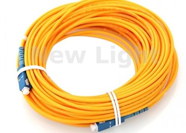 Solo modelo cordón de remiendo de la fibra del SC de 9/125 cables de puente de la fibra óptica/SC 100 metros de longitud