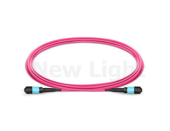 base OM4 12 MPO/MTP femeninos de los 5M - cable de fibra óptica de la magenta del cordón de remiendo de MPO LSZH 3,0
