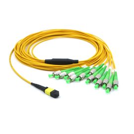 hembra baja del cable de la pérdida de inserción 12F MPO MTP - cable del desbloqueo del conector de la fibra del ST APC