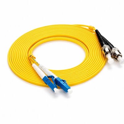 comprar Cable de conexión de fibra óptica monomodo OS2 con certificación ISO CE RoHS TIA EIA y conectores SC LC FC ST online manufacture