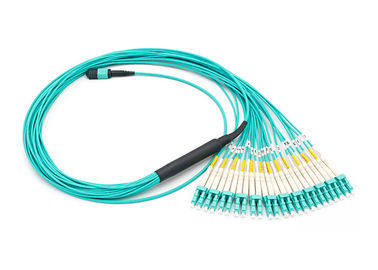 comprar 24 fibras MPO MTP avivan hacia fuera el cable con varios modos de funcionamiento del desbloqueo del cordón de remiendo MTP-24 OM3 online manufacture