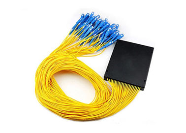 comprar 1 en 32 hacia fuera ABS del divisor 1x32 de la fibra óptica del PLC encajonados con el conector del SC/de la PC online manufacture
