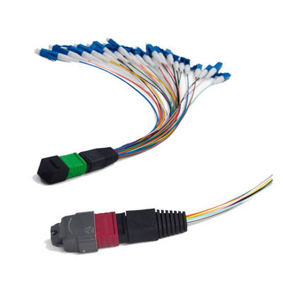 3.0mm LSZH Cables redondos de parche MPO MTP con baja pérdida de inserción ≤ 0,35 dB para aplicaciones multimodo 10G OM3 OM4