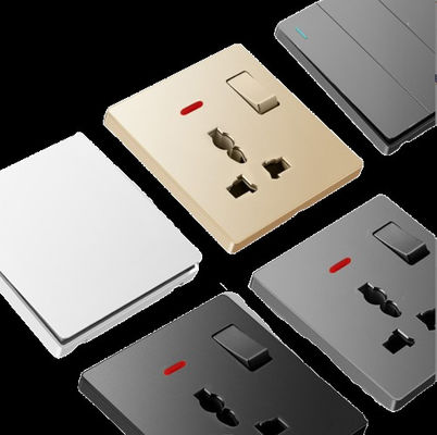 Enchufe LC/SC retardante de llama con 86 * 86 mm de tamaño y material conductor de bronce de fósforo para una conectividad confiable